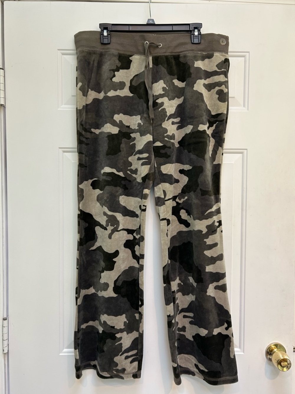 Camo Sweatpants New York & Company Shades of  Olive Green L